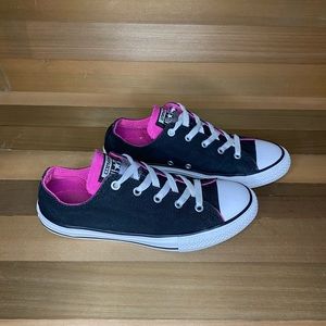 Converse All Stars Black and Pink - Youth 4